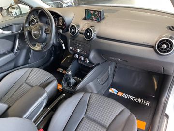 Audi A1 ambition *BI-XENON*NAVI*SZHZ*TEMPOMAT*PDC*