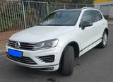 Volkswagen Touareg R-Line 3.0 V6 TDI SCR Tiptronic  - VW Touareg Gebrauchtwagen in Köln