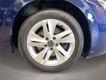 Volkswagen Golf - 6