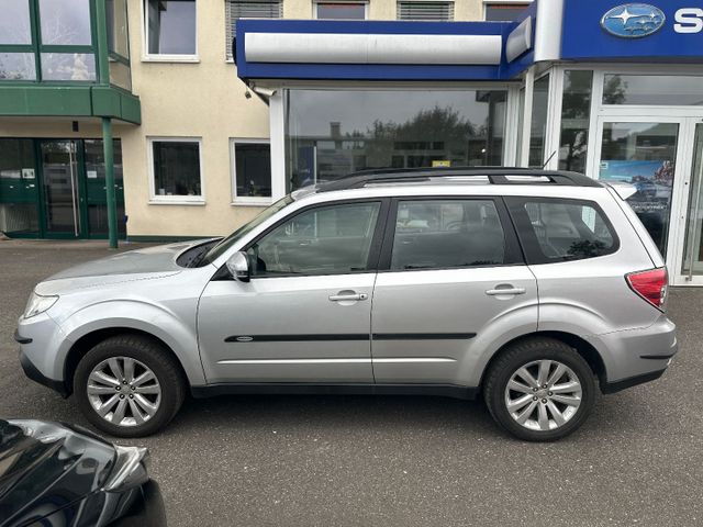 Subaru Forester Exclusive Premium ARZTWAGEN! VOLL*TOP