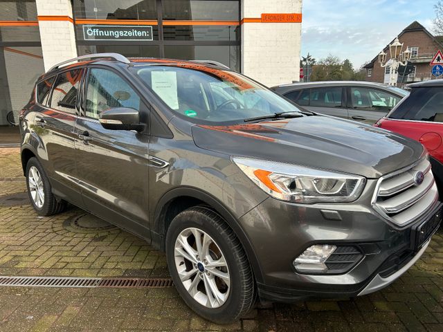 Ford Kuga Titanium mit 171.650 KM