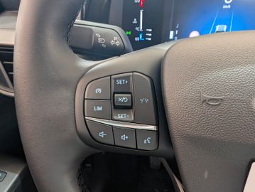 Ford Tourneo Courier Titanium WipaAHK 5JGarantie!