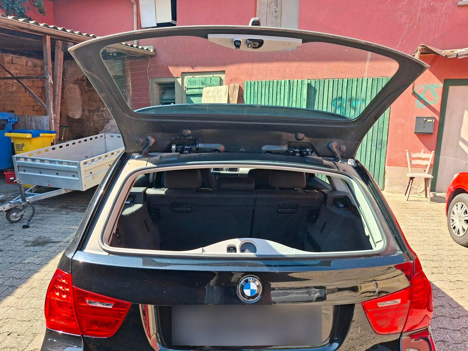 BMW  2010 — photo 12