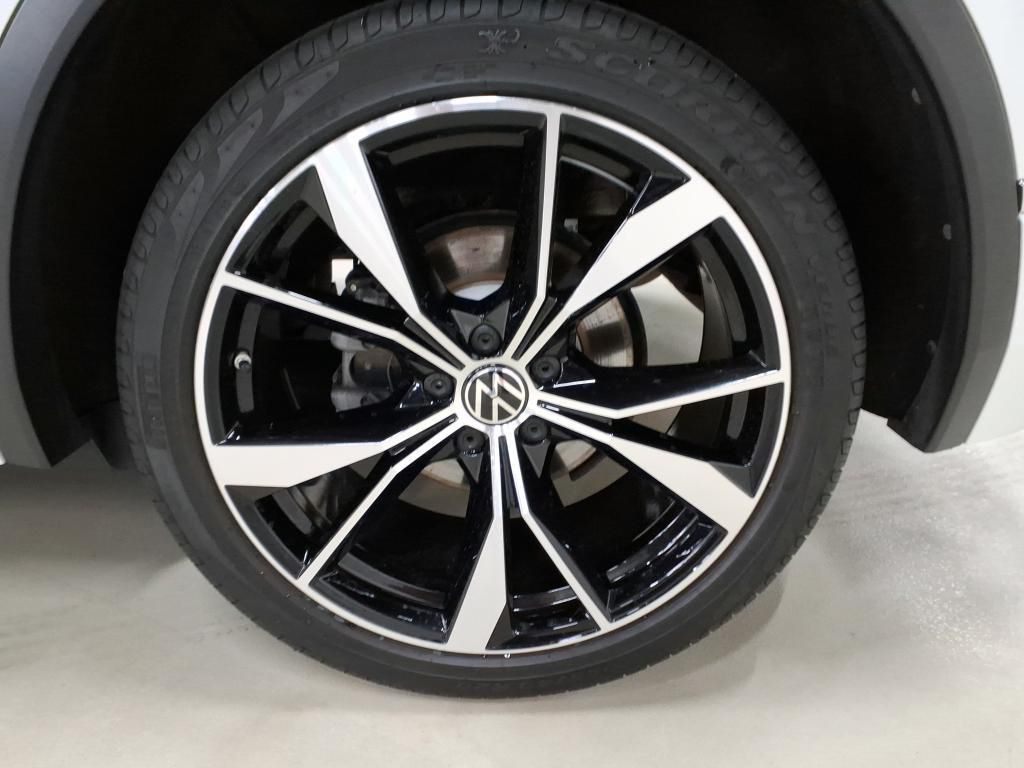 Volkswagen Tiguan R-Line 4M 2.0 TSI DSG AHK*Pano*RFK*PDC*SH