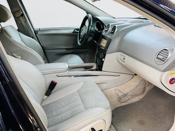 Mercedes ML 320 - 8