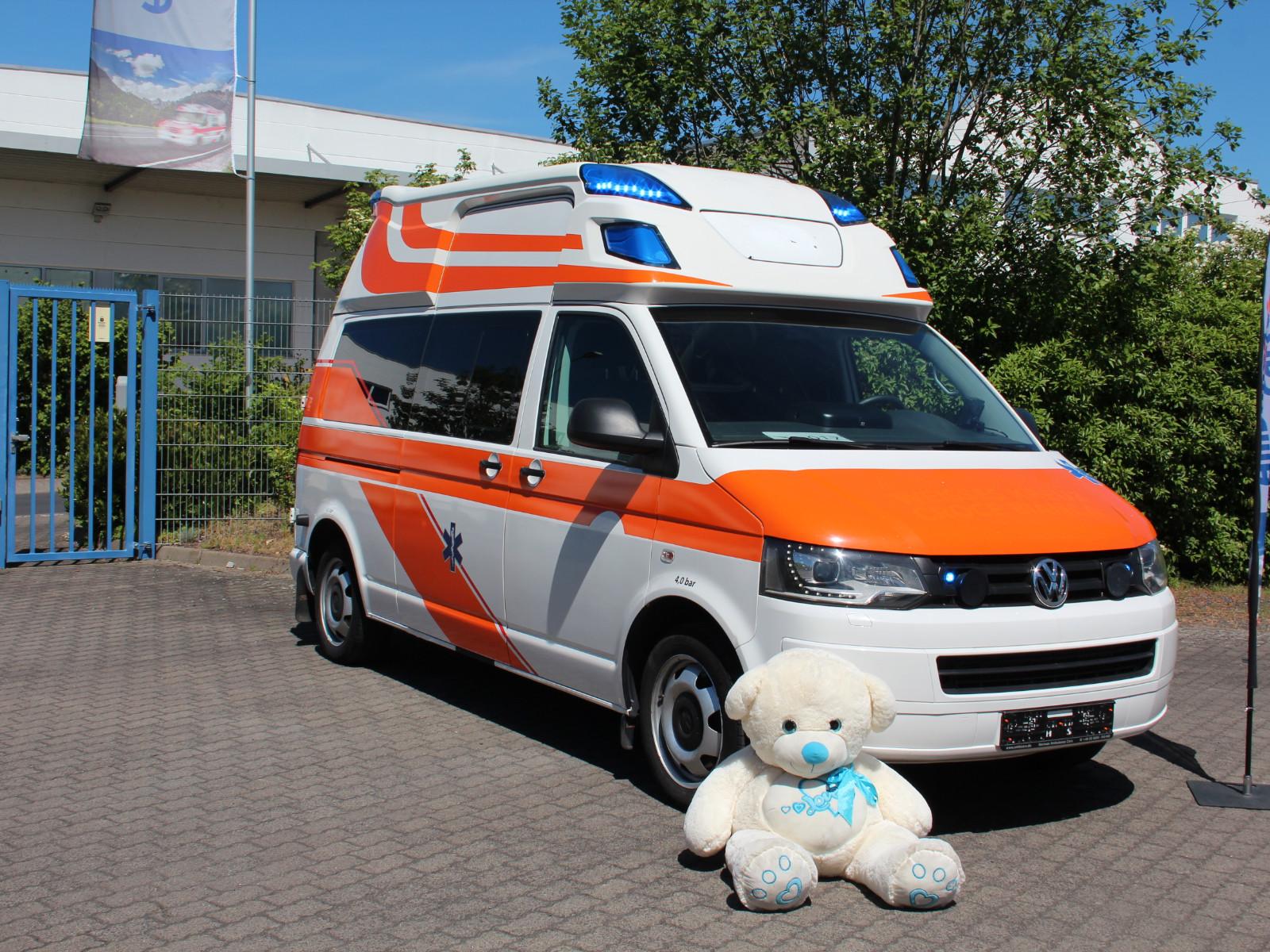Volkswagen T5 Hornis 4x4 KTW mit Trage & Stuhl Tauschmotor