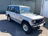 Mitsubishi Pajero L040 - gebrauchte Mitsubishi Pajero aus dem Jahr 1990