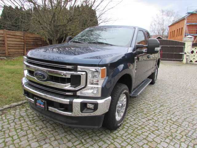 Ford F250 Super Duty Ext Cab XLT Premium + mit Power 