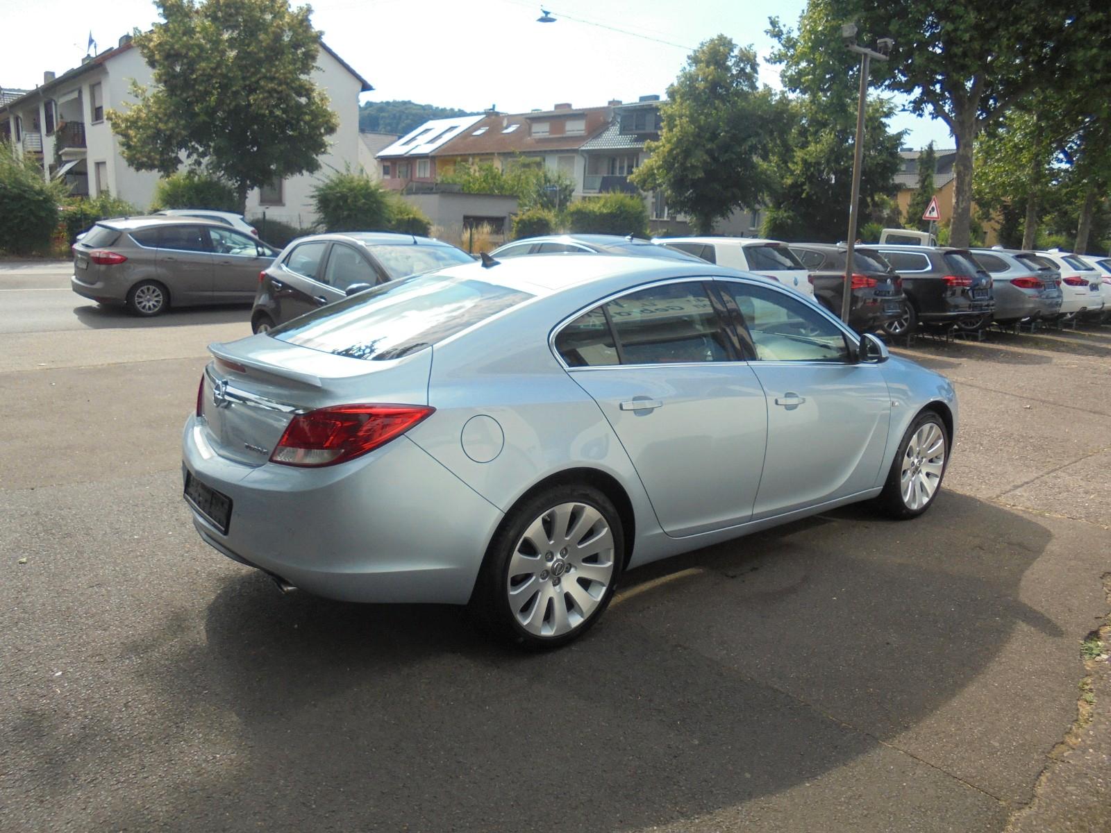 Opel Insignia A Lim. Sport 4x4"NAVI-XENON-LEDER"