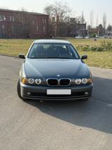 BMW 520i E39 - BMW 520: E39 520i