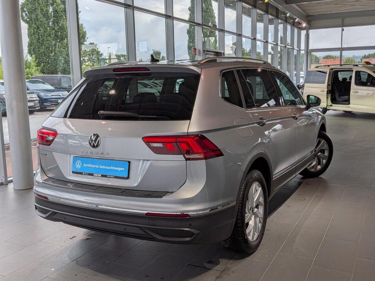 Volkswagen Tiguan Allspace Life 1.5 TSI DSG NAVI AHK LED foto 4