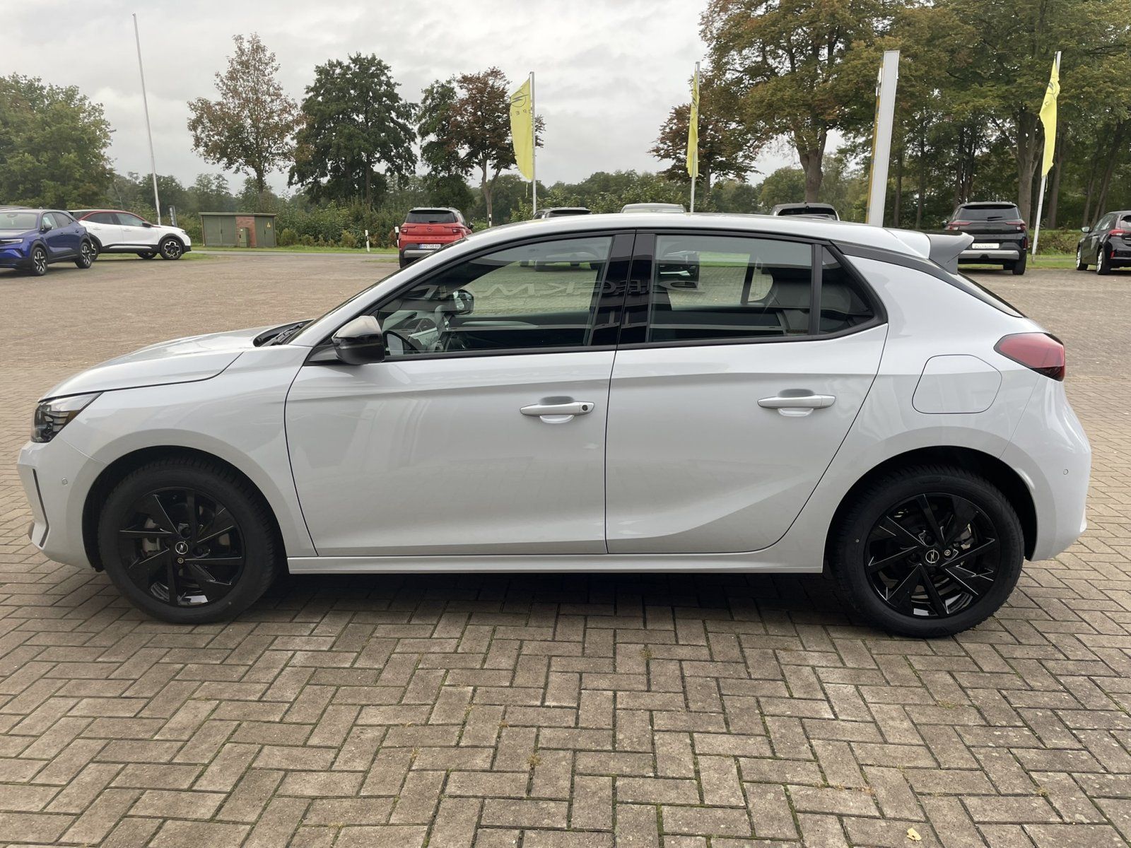 Opel Corsa GS Mild-Hybr SHZ LED-MATRIX RFK Allwetter  imagem 3