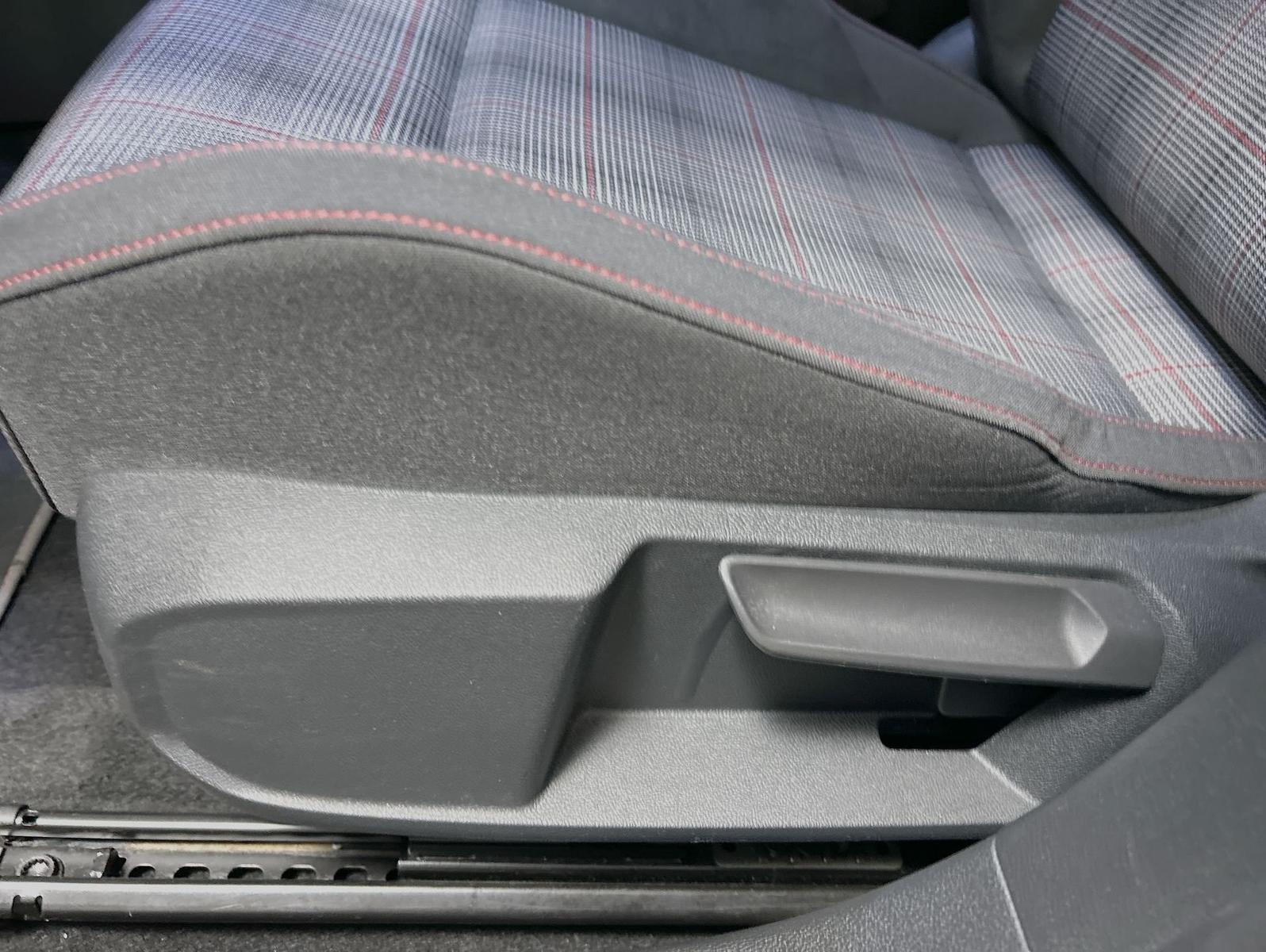 Volkswagen Golf GTI 2.0 TSI DSG, миниатюра 12