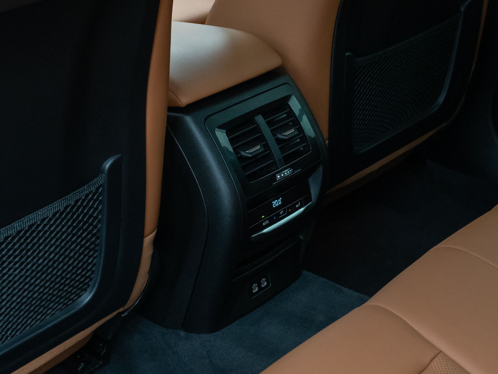 Fahrzeugabbildung BMW X3 xD30i M Sport DAB 360° Komfort Leder 20Zoll