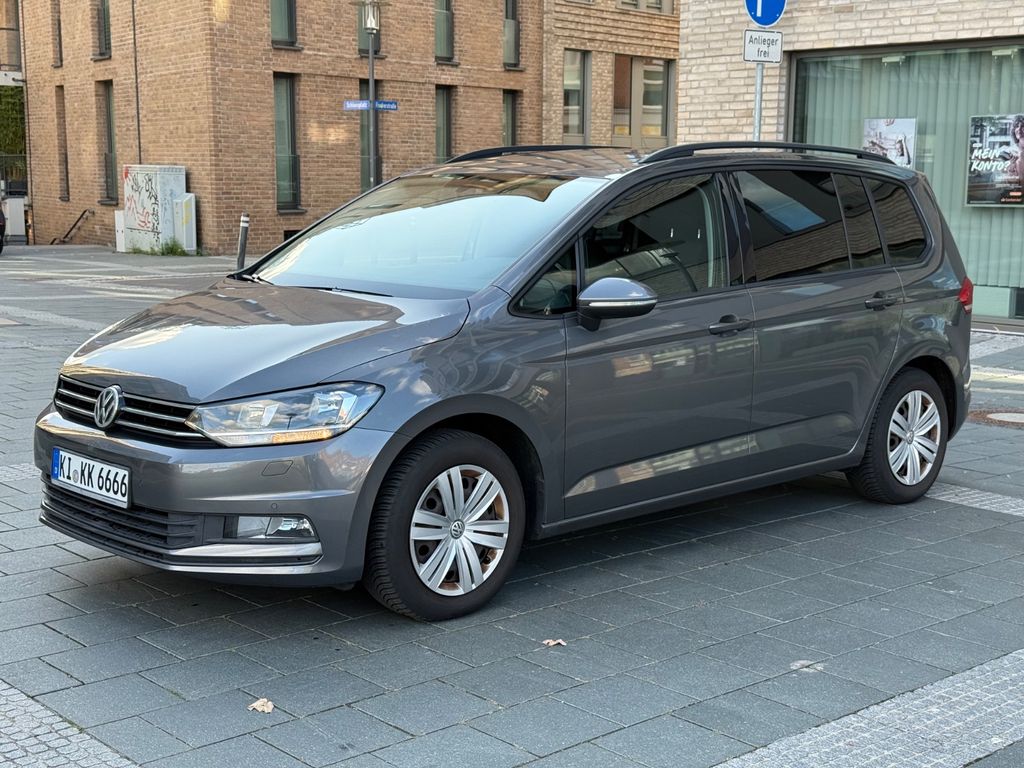 Image of Volkswagen Touran