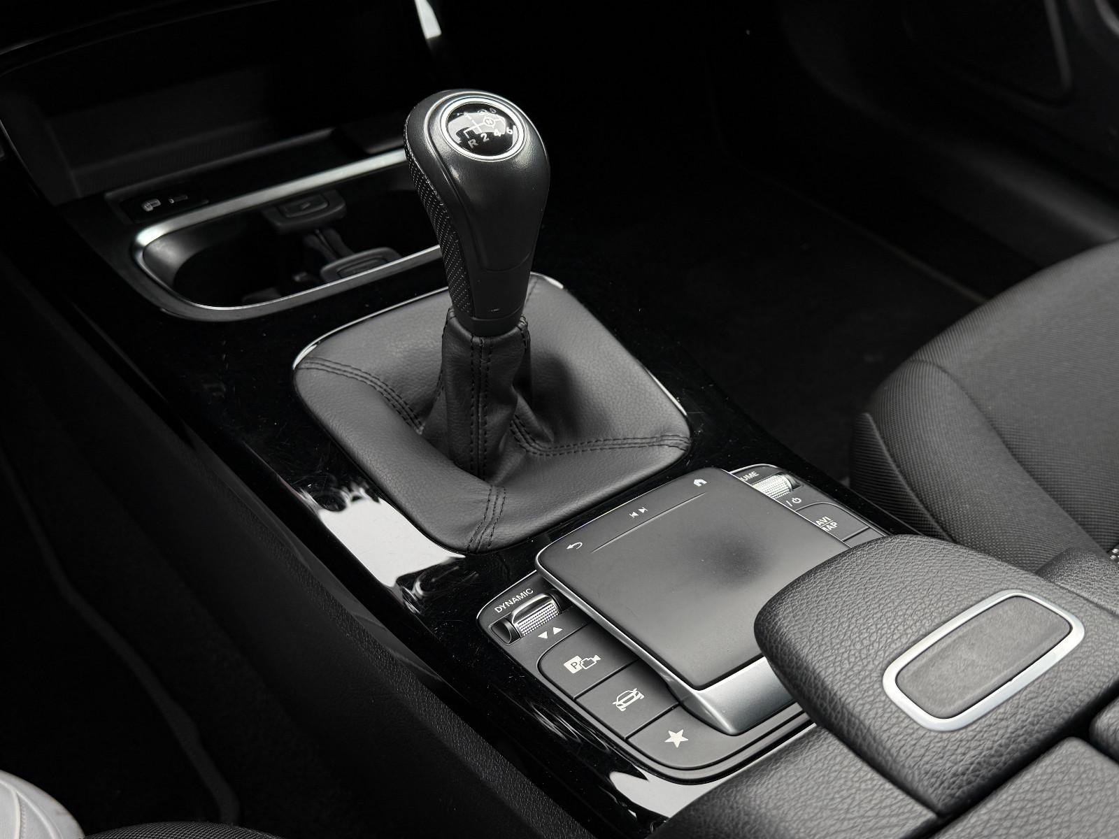 Mercedes-Benz CLA 180d SB, LED, TÜV neu, Reifen neu, миниатюра 25