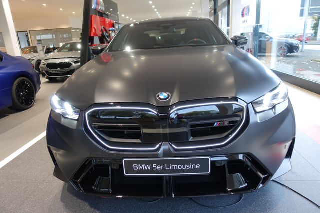 BMW M5 Limousine M Driver Carbon BowersWilkins Keram