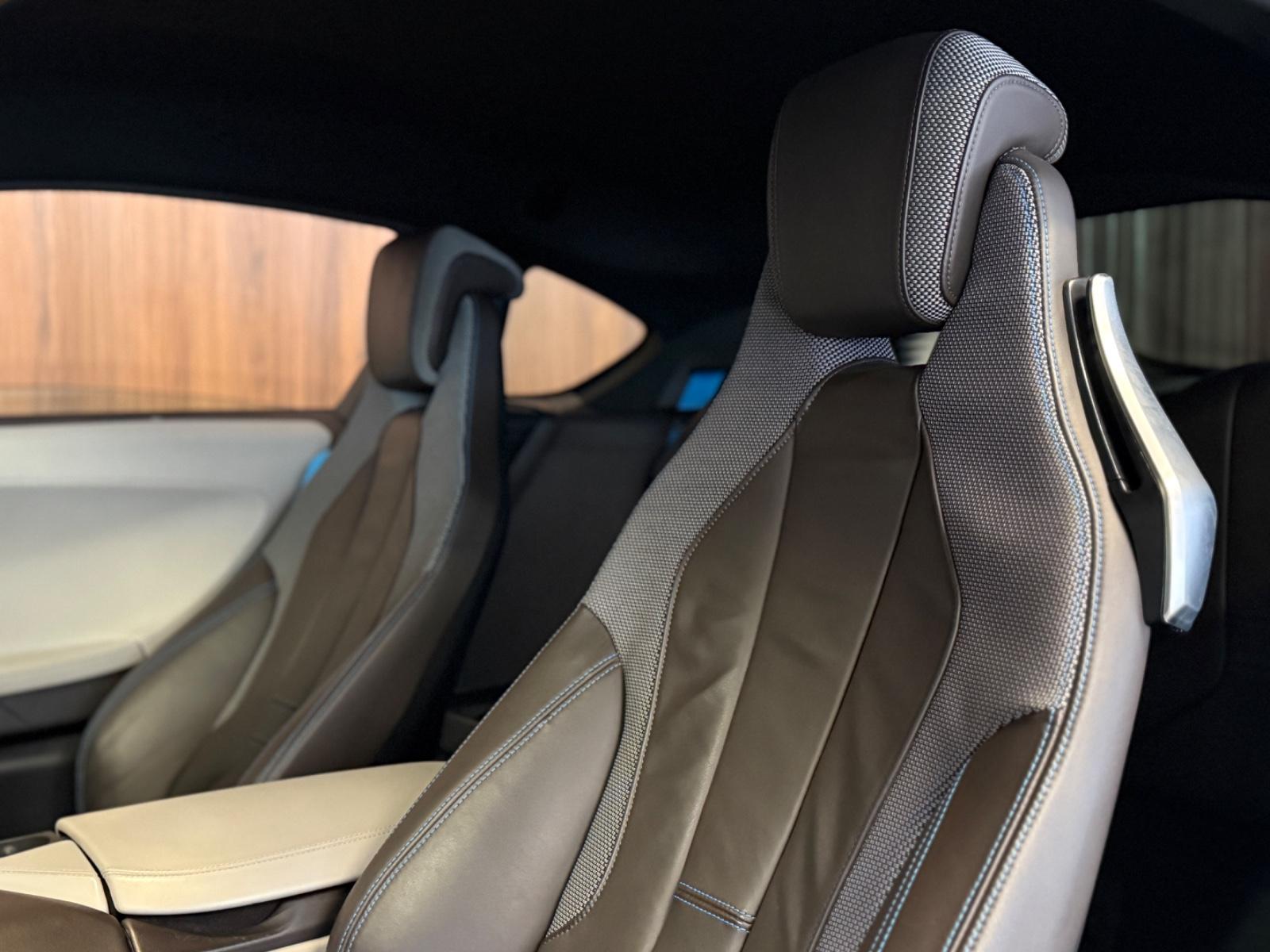 BMW i8 Coupe Pure Impulse°LED°VC°Kamera°HUD°H&K°