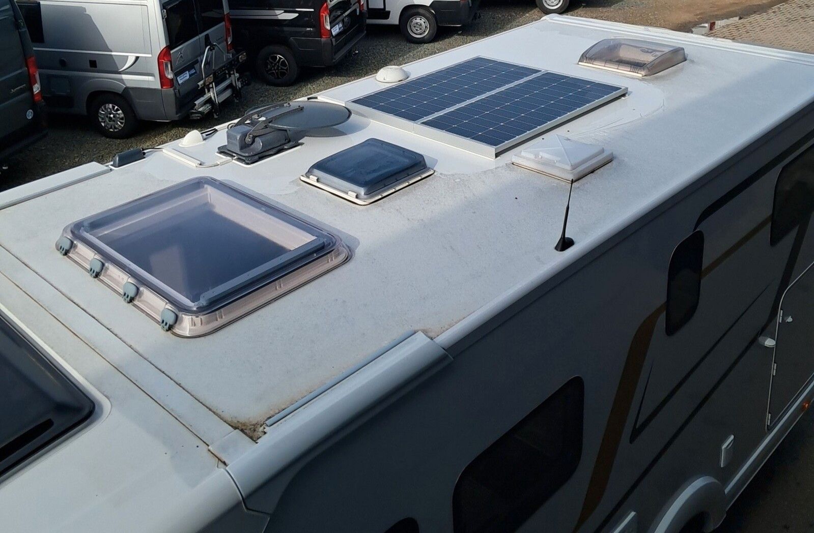 Fahrzeugabbildung Eura Mobil Profila T PT726EF Hubstützen,SAT,Solar,Lithium