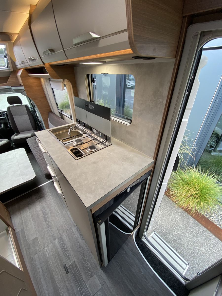 Fahrzeugabbildung Knaus Tourer Van VANSATION 500 LT Automatik, Markise