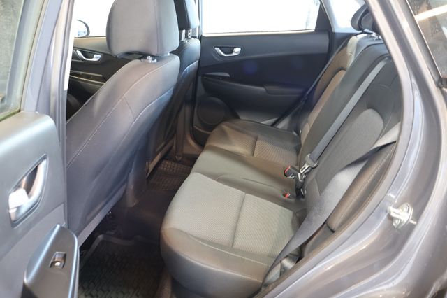 Hyundai Kona Select 1.0 T-GDI CARPLAY+LANE+KAM+ALU