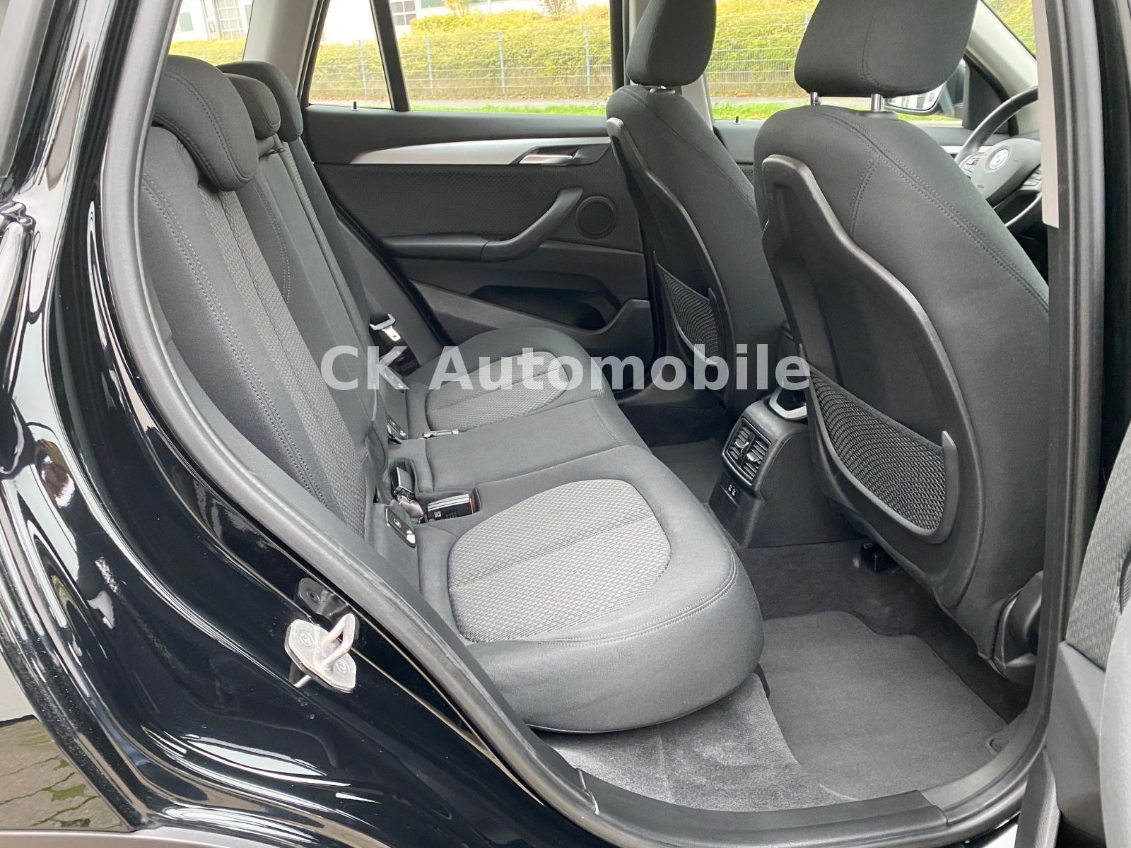 Fahrzeugabbildung BMW X1 xDrive 18d Advantage/Navi/Tempomat/PDC/AHK