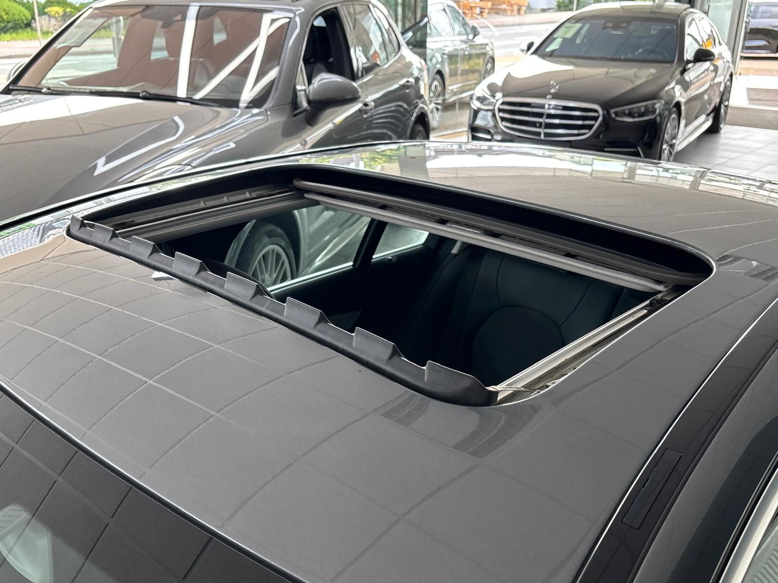Mercedes-Benz C 220D AMBIENTE NAVI CARPLAY KAM SCHIEBEDACH foto 10