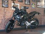 BMW F 900 R Triple Black Dynamik-Paket, Heizgriffe - Offers