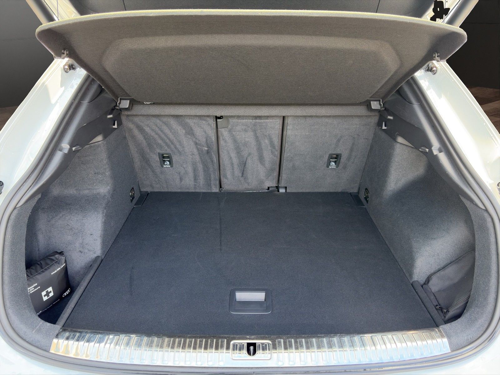 Audi Q3 Sportback 40 TFSI q. S line AHK+Kamera+Matrix foto 15