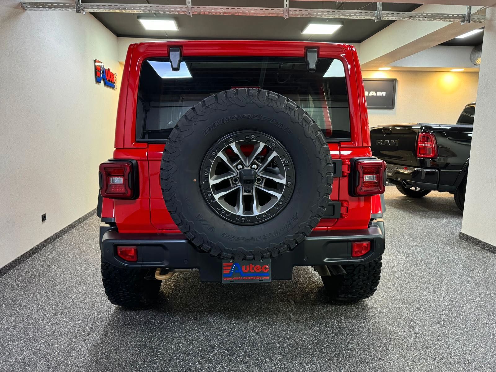 Fahrzeugabbildung Jeep VORFÜHRWAGEN RUBICON 392-6.4L V8-35"-STEEL BPR