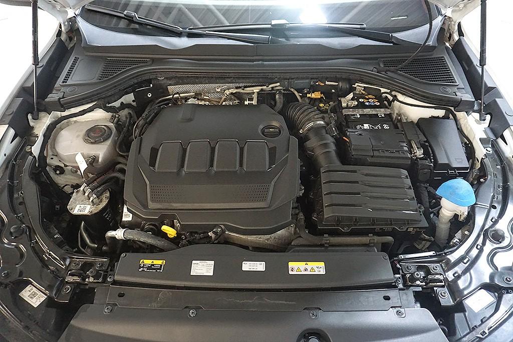 Volkswagen Passat 2.0TDI DSG Elegance Virtual AHK Sthz Pano, миниатюра 16
