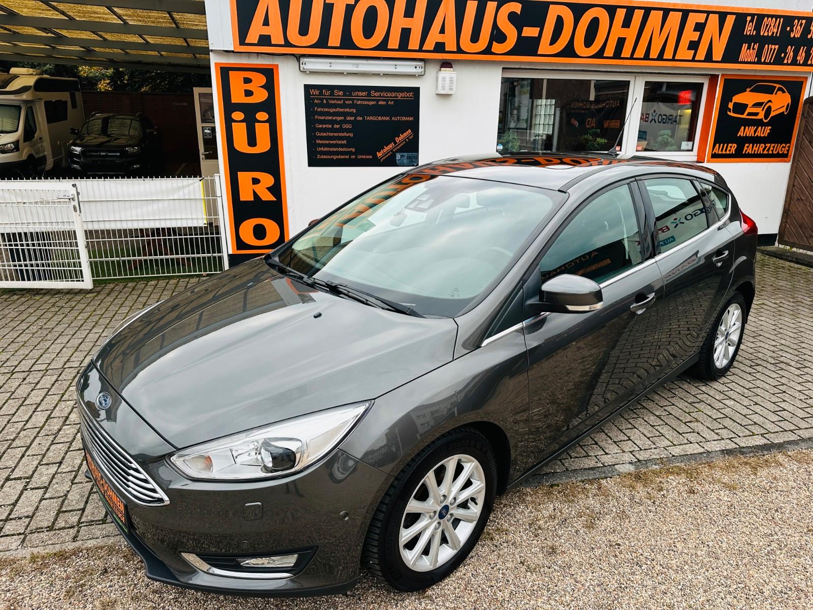 Ford Focus Lim. Titanium+ TÜV + WARTUNG NEU