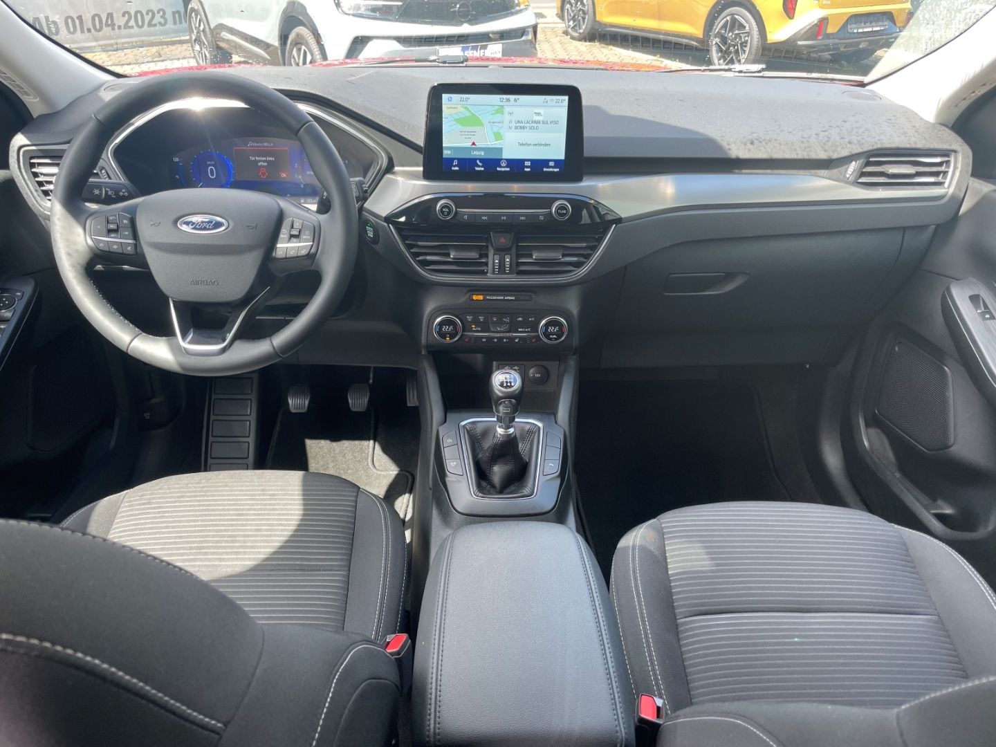 Fahrzeugabbildung Ford Kuga Titanium Spurhalteass Winterpaket Kamera
