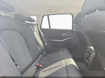 BMW 318 - 11