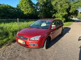 Ford Focus Turnier Ghia 1,6i, 1. Hd - Ford Focus aus 2006: Ghia