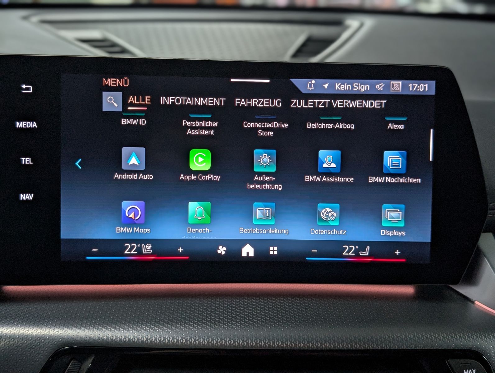 Fahrzeugabbildung BMW X1 23 i xDrive M Sport H&K PANO LEDER AHK Ad-LED