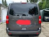Toyota Proace (Verso) 2 Schiebetüren Komfort - Toyota mit Elektro-Antrieb: Van