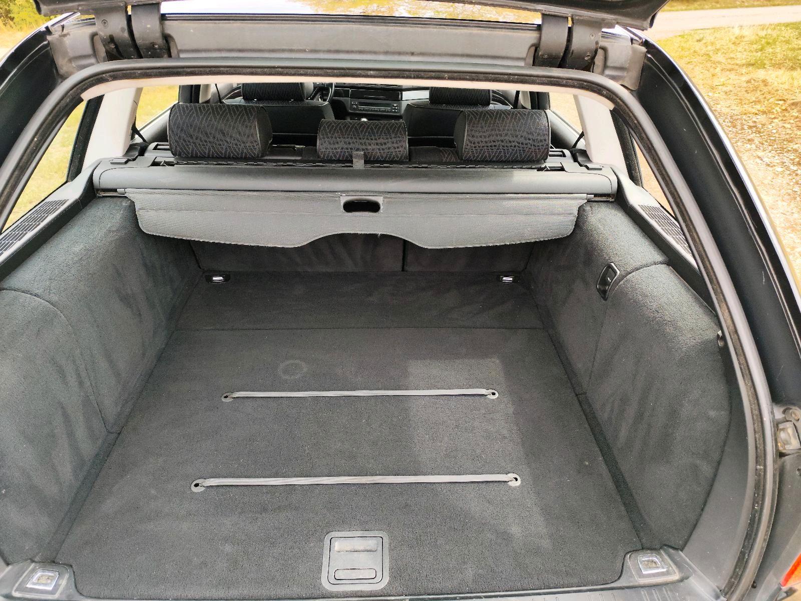 BMW 520 2004 — photo 12