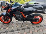 KTM 890 Duke R Top Zustand - KTM 890 DUKE R