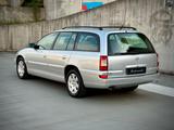 Opel Omega 2.2 16V Elegance - Opel Omega mit Benzin-Antrieb