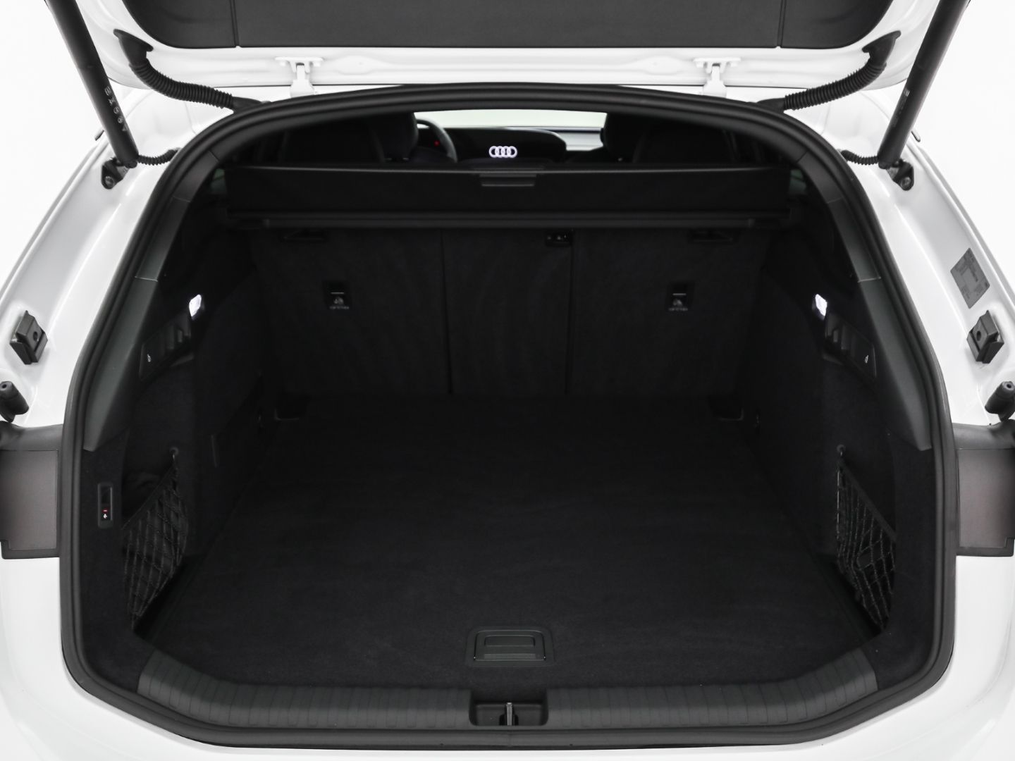 Audi A6 e-tron - Bild 21