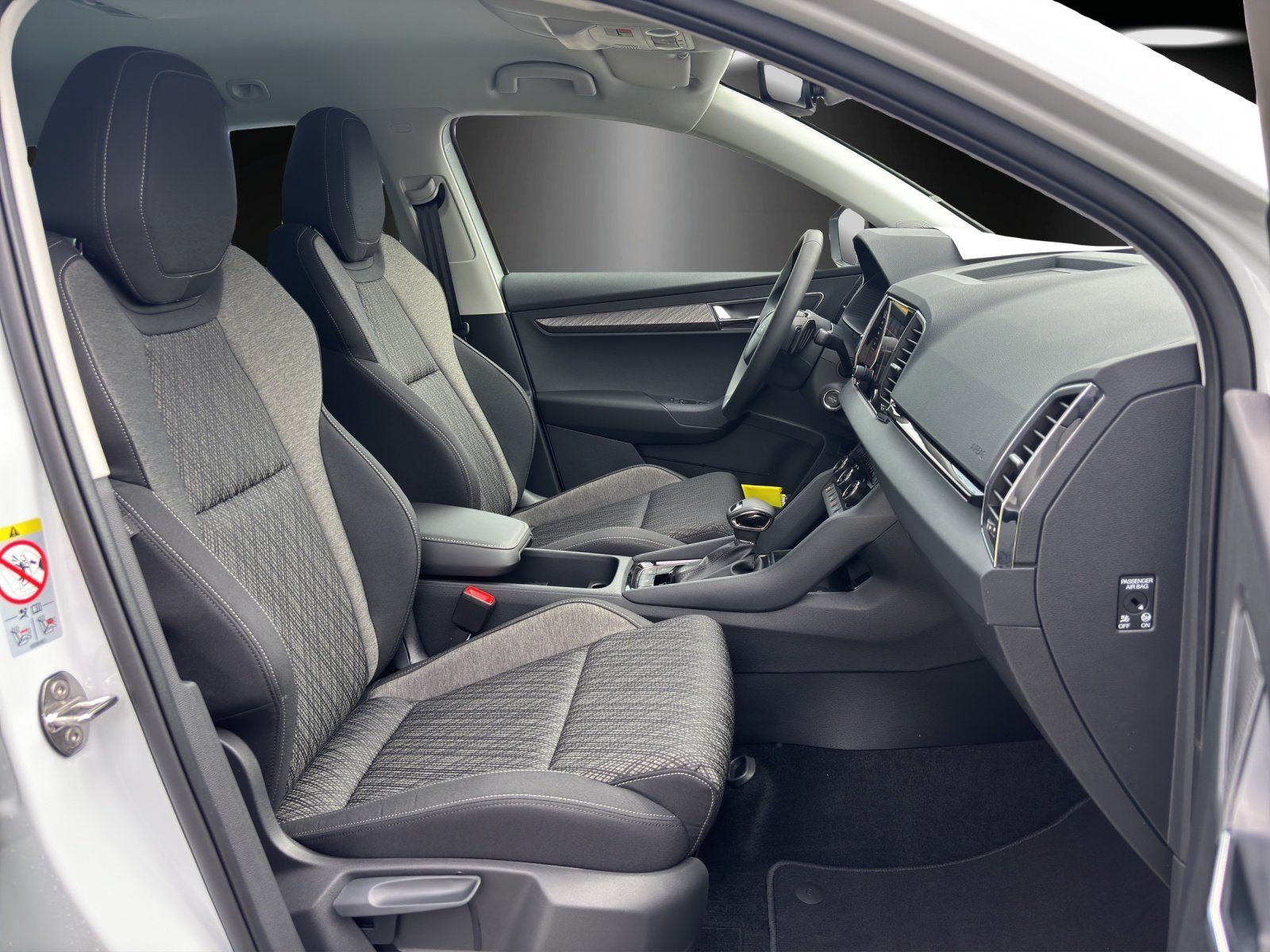Fahrzeugabbildung SKODA Karoq Balance 1,5 TSI 110 kW DSG MATRIX/RFK/AHK