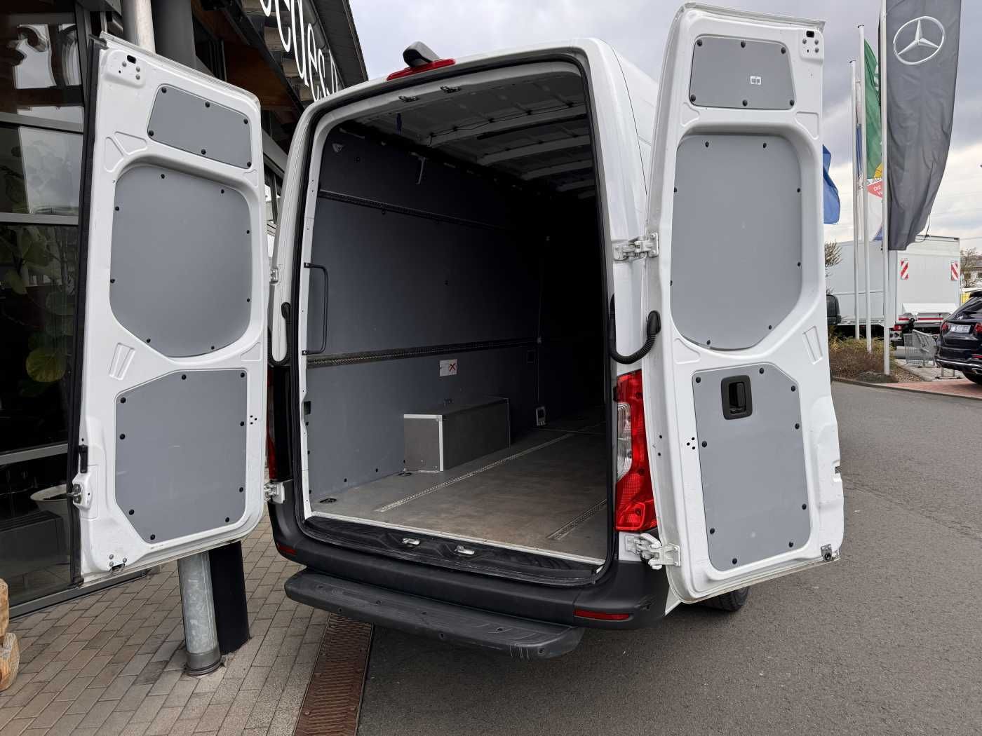 Fahrzeugabbildung Mercedes-Benz Sprinter 317 CDI 4325 Klima 360 Schwing MBUX SHZ