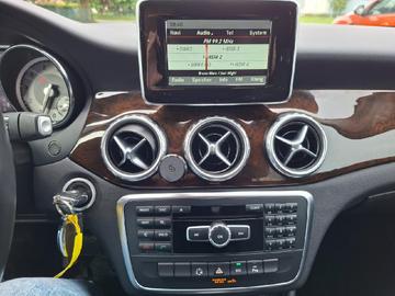 2014 Mercedes-BENZ GLA 照片 10