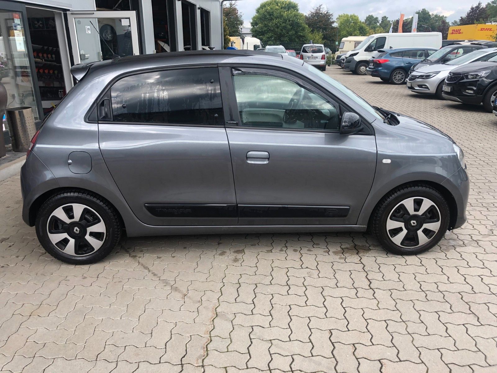 Fahrzeugabbildung Renault Twingo Limited Faltdach