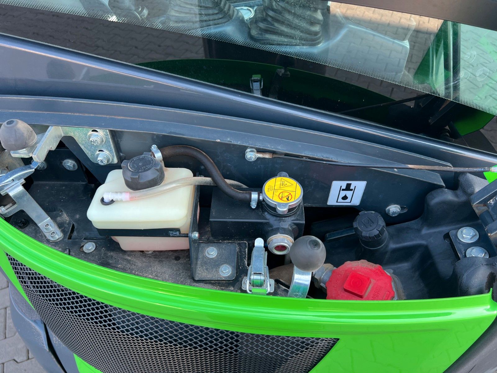 Fahrzeugabbildung Eurocomach 25ZT / nur 316h! / 2021/ Löffelpaket