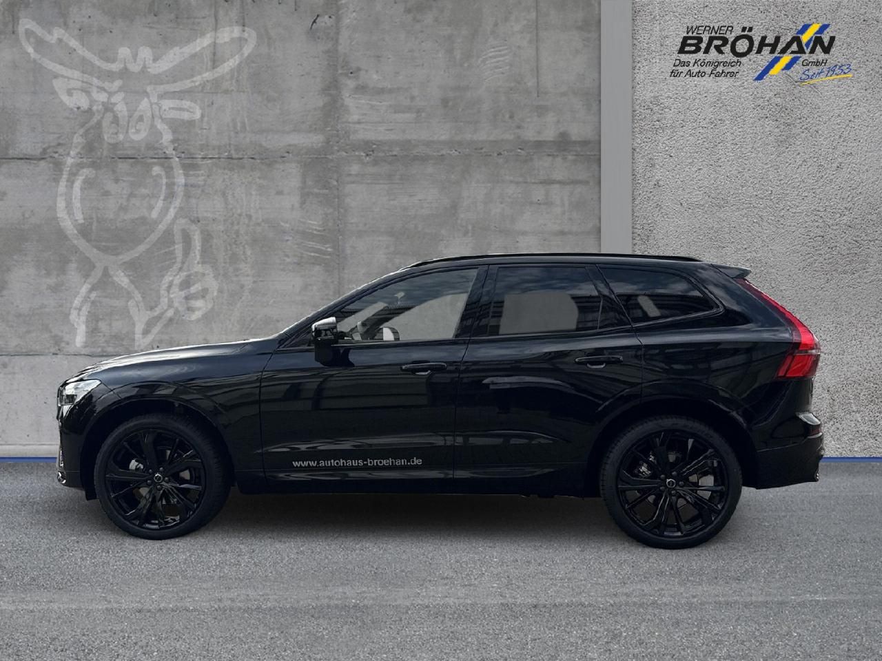Fahrzeugabbildung Volvo XC60 B5 Benzin AWD Plus Black Edition