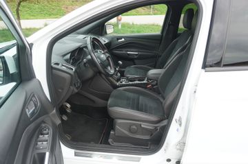 Ford Kuga - 10