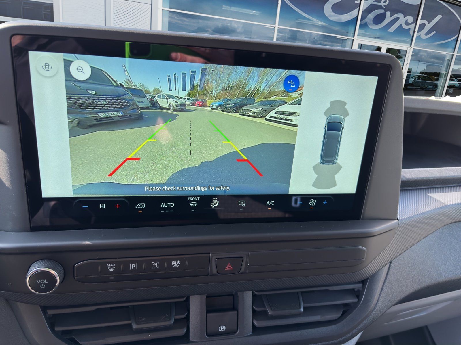 Fahrzeugabbildung Ford Transit Custom 2.0 Ecoblue 320 L1 Trend FWD