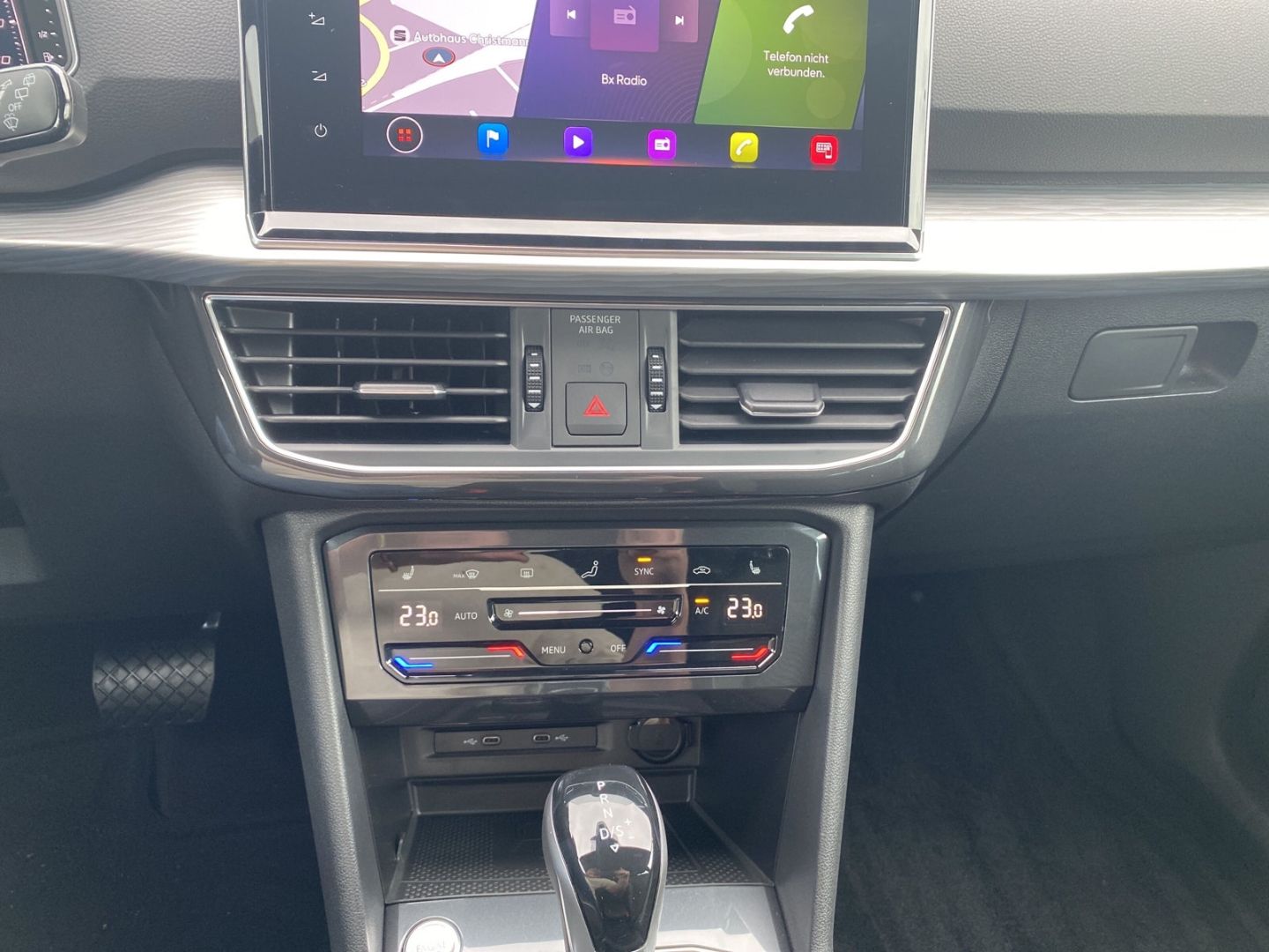 Fahrzeugabbildung SEAT Tarraco Xperience 1.5 TSI ACT EU6d *Farbe Dark C